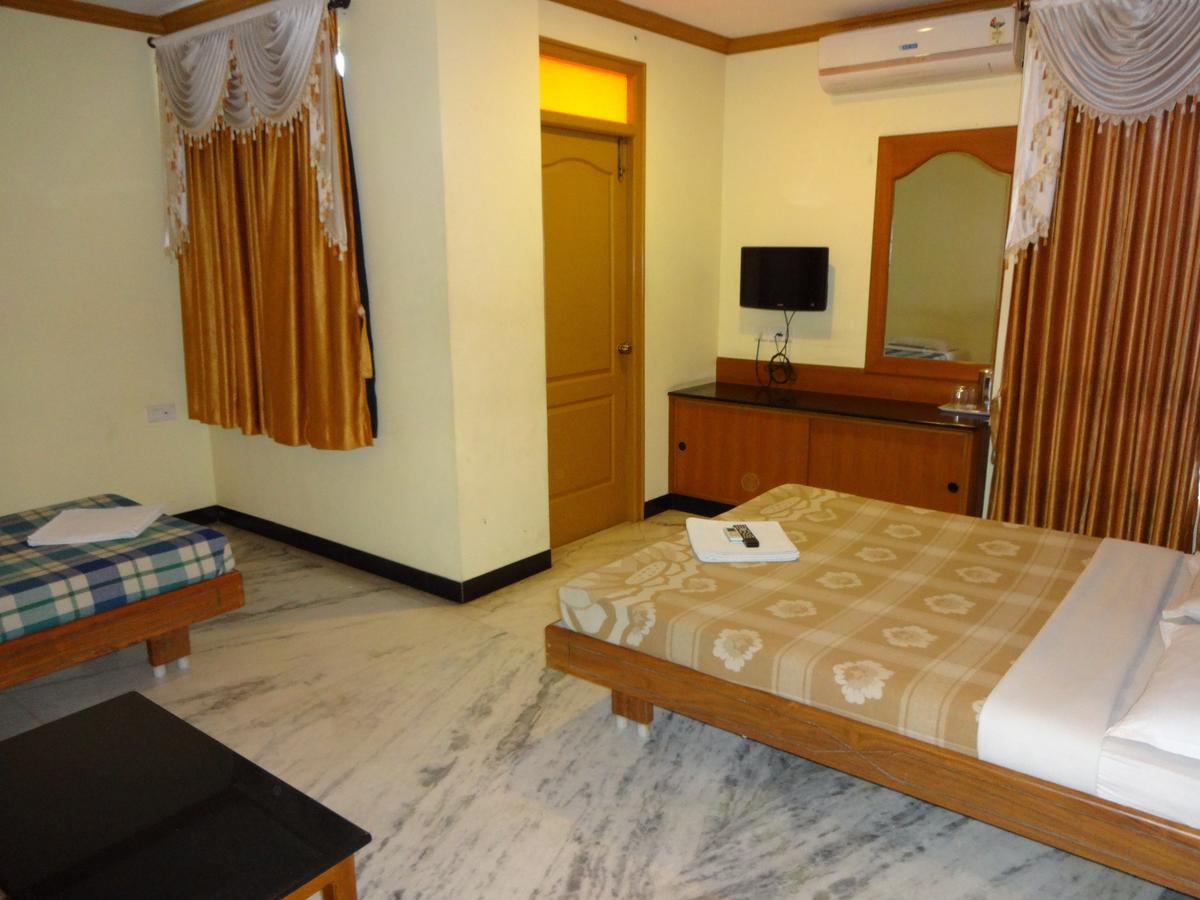 Hotel Grand Palace 코임바토르 외부 사진